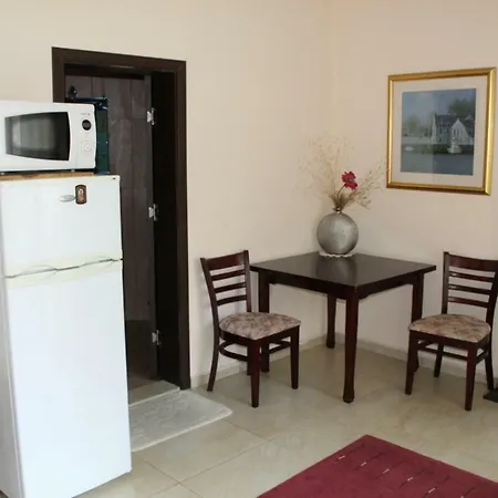 Cosy In City Center Close To The Beach Apartment